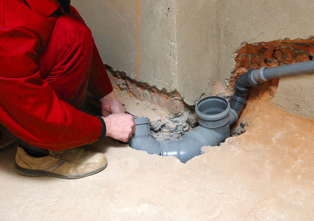 Fix a Broken Sewer Pipe Under Your House